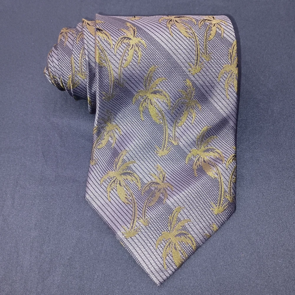 Mens Tommy Bahama Off Island Blue Green Palm Tree Print 100% Silk Twill Necktie
